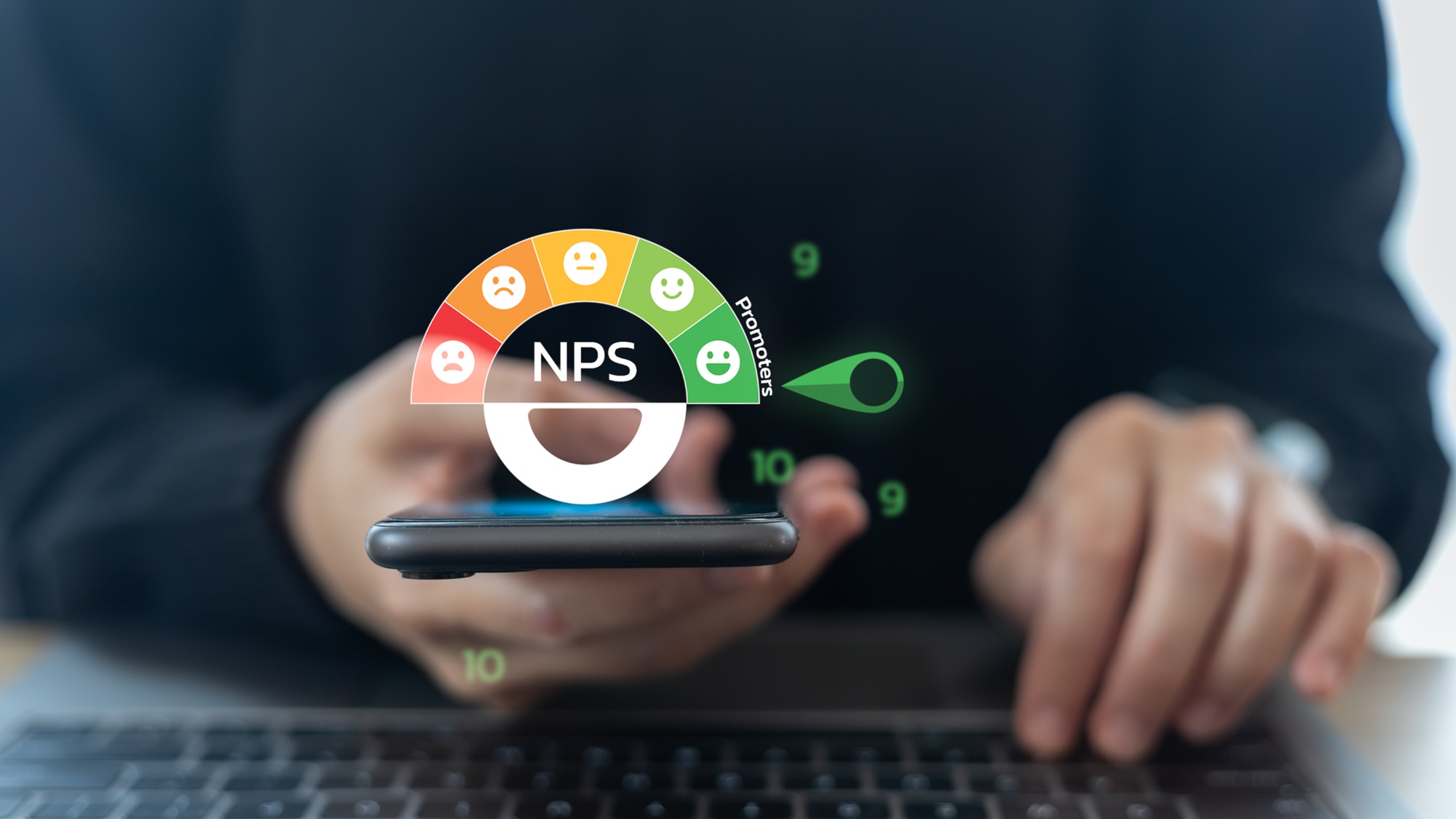 Wskaźnik NPS wyświetlany na smartfonie podczas badania satysfakcji klientów